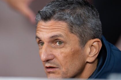 apasat de tragicul accident de pe dn6 razvan lucescu a lasat inima sa vorbeasca la conferinta de presa simt o tristete imensa 697a88dc0832b
