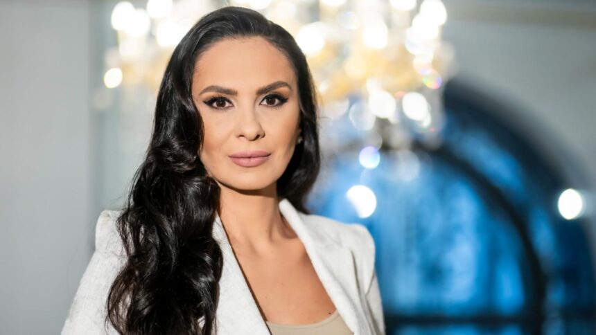 alexandra pacuraru mesaj impresionant pentru romanii patrioti este momentul ca actuala clasa politica sa faca un pas in spate vrem alegeri anticipate 6984a0e773a61