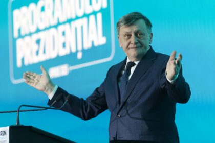crin antonescu pnl a devenit o anexa a usr bolojan este dur doar cu amaratii nu si cu cei puternici 698b8cdfaf949