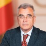 petrisor peiu atac dur la adresa lui ilie bolojan nu e capabil sa conduca 12 ministri are nevoie de cinci ajutoare video 698ebdad3f4e9