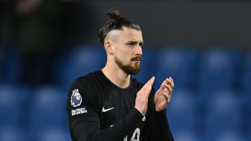 sansa nesperata pentru radu dragusin englezii fac un anunt important despre viitorul romanului la tottenham 698b8b7a62b26