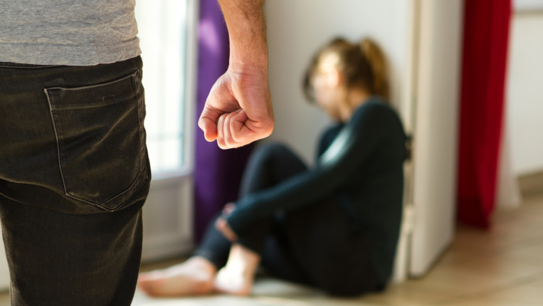 victimele violentei domestice ar putea primi concediu medical pentru refacere emotionala psiholog 10 zile sunt insuficiente 699d33aa97e86